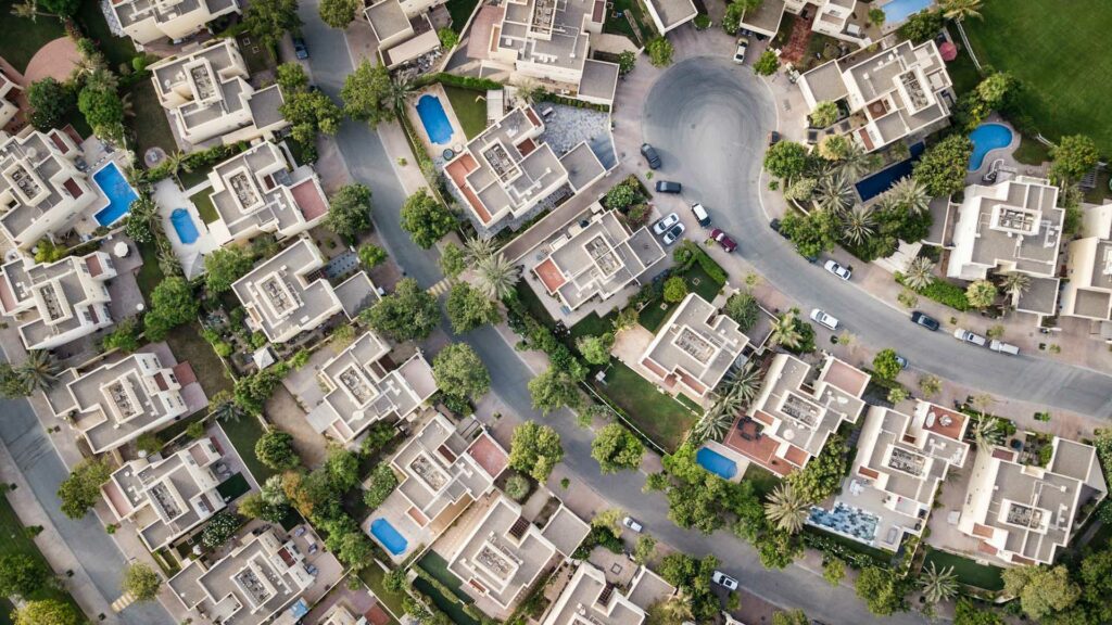 Average mortgage rate surges to a fresh 22 year high of 7 23