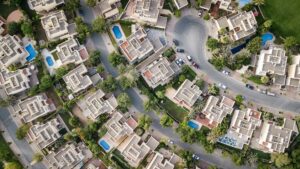 Average mortgage rate surges to a fresh 22 year high of 7 23