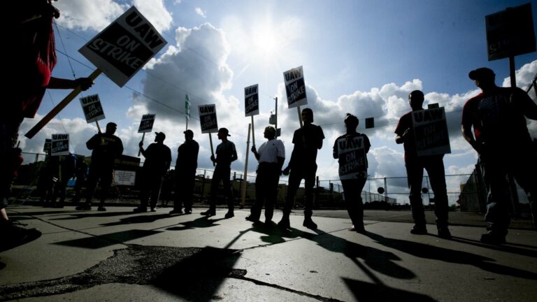 UAW strike Friday deadline looms