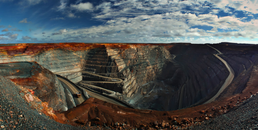 Zimbabwe mulls use it or lose it approach to mining rights