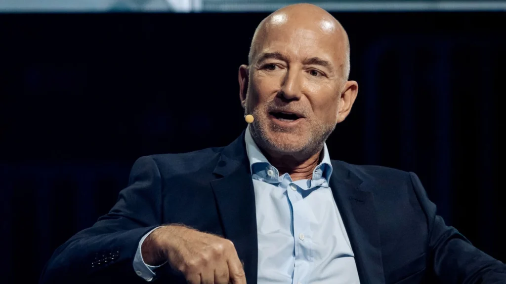 Jeff bezos speaks at a global business and innovation forum